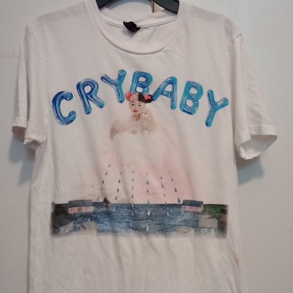 Melanie Martinez Graphic T-Shirt Women’s Small Band Tee - Picture 1 of 3